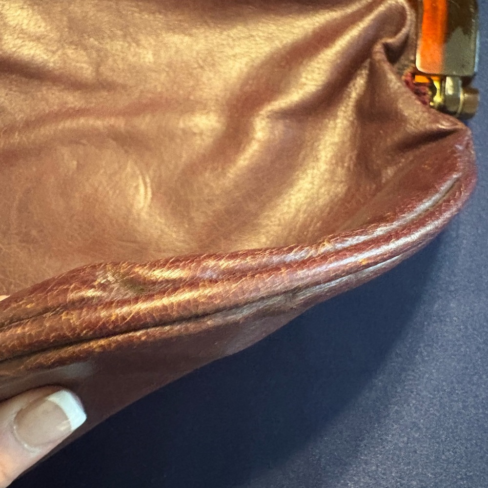 SOLD Vintage Burgundy Leather and Acrylic Tortoise Shell Clutch, with Kiss Clasp - Picture 8 of 13